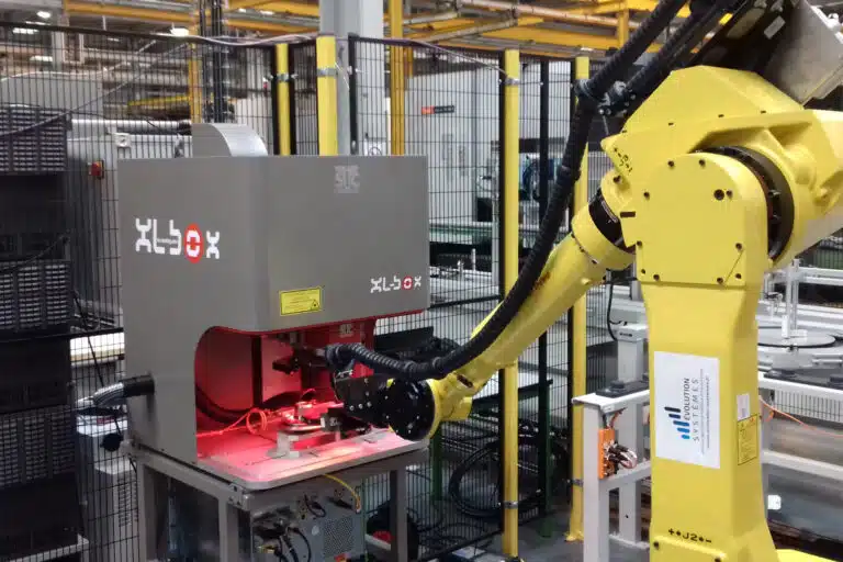 Marcatura Datamatrix e rilettura di pezzi automotive diversi a cadenza elevata