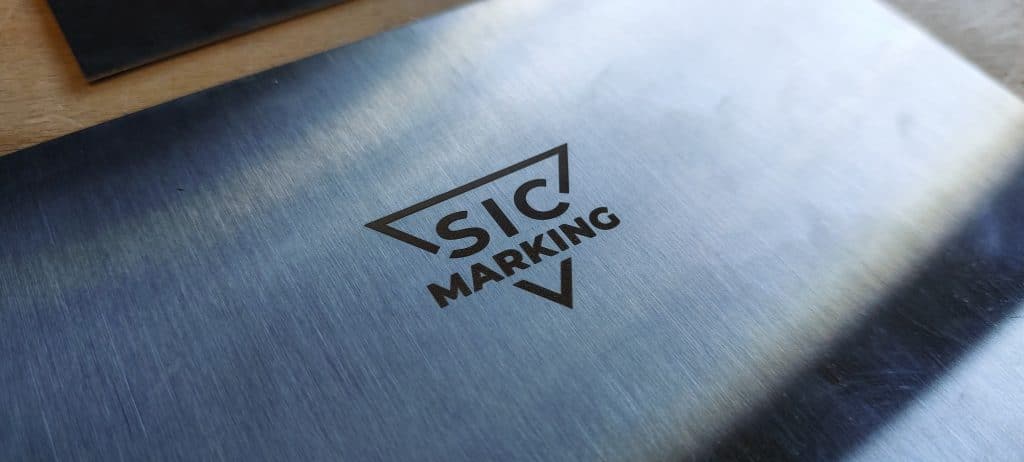 Marquage Laser de logo sur Aluminium