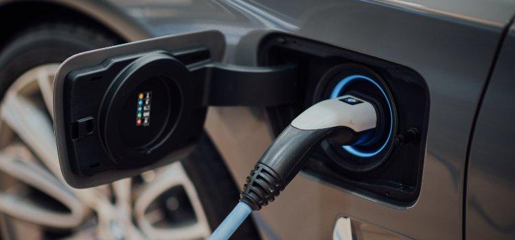 Marcatura sulle batterie delle auto elettriche