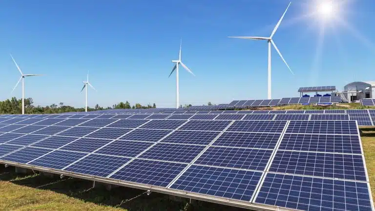 Marcatura laser nel settore delle energie rinnovabili (applicazioni nella produzione di pannelli solari, turbine eoliche e altri componenti).