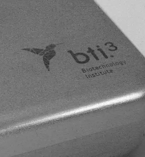 marcatura industriale per la marcatura del logo