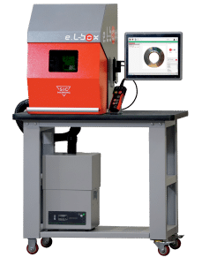 e.L-BOX è una stazione di marcatura laser all-in-one. Offre un'interfaccia intuitiva e facile da usare, semplificando l’utilizzo per gli operatori